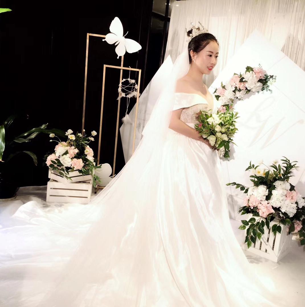 维诺婚纱 超值婚纱礼服两件套