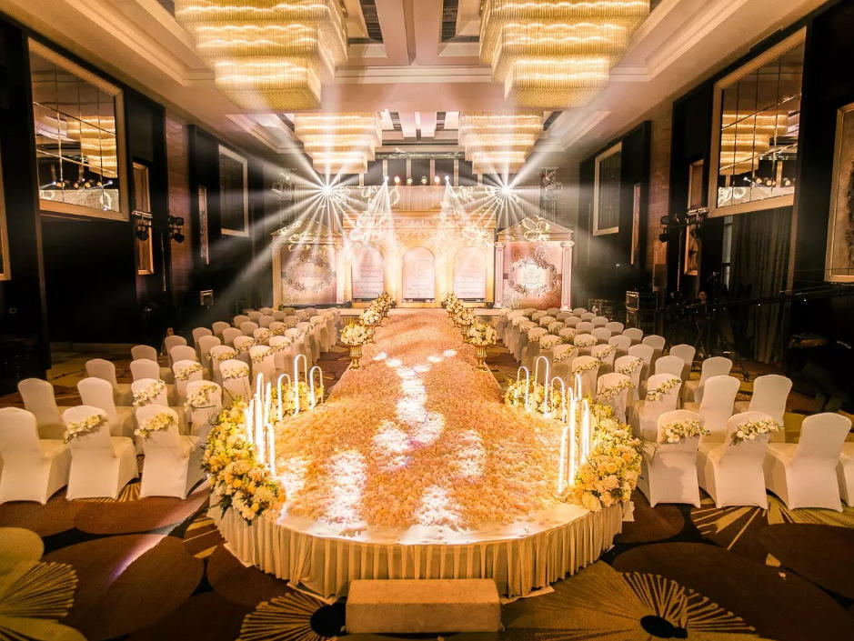 【红影婚礼】遇见你香槟金奢华风婚礼