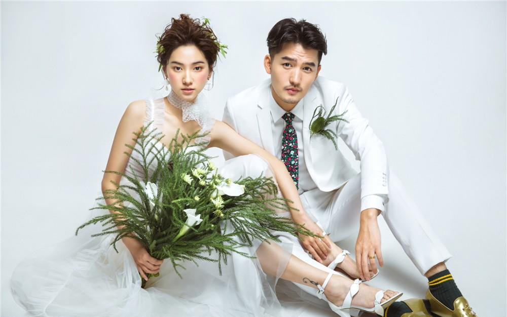 《特惠套餐》內(nèi)景+外景+一對(duì)一服務(wù)