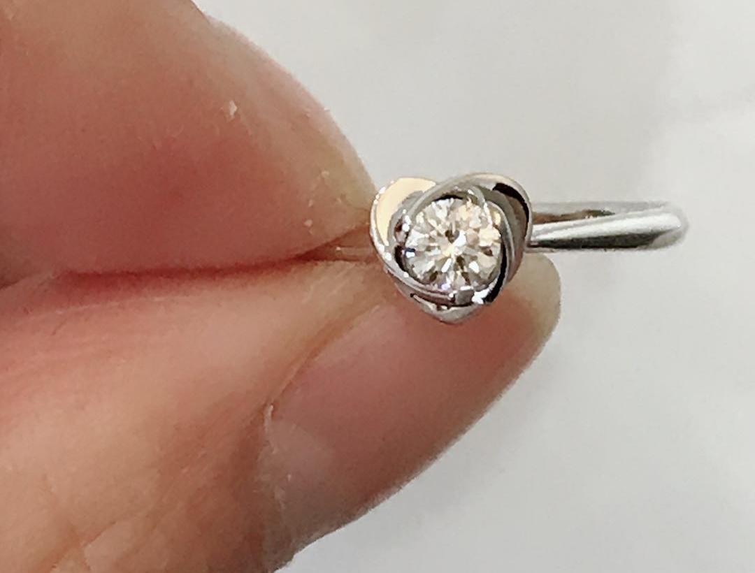 18k金白简约系列钻石戒指