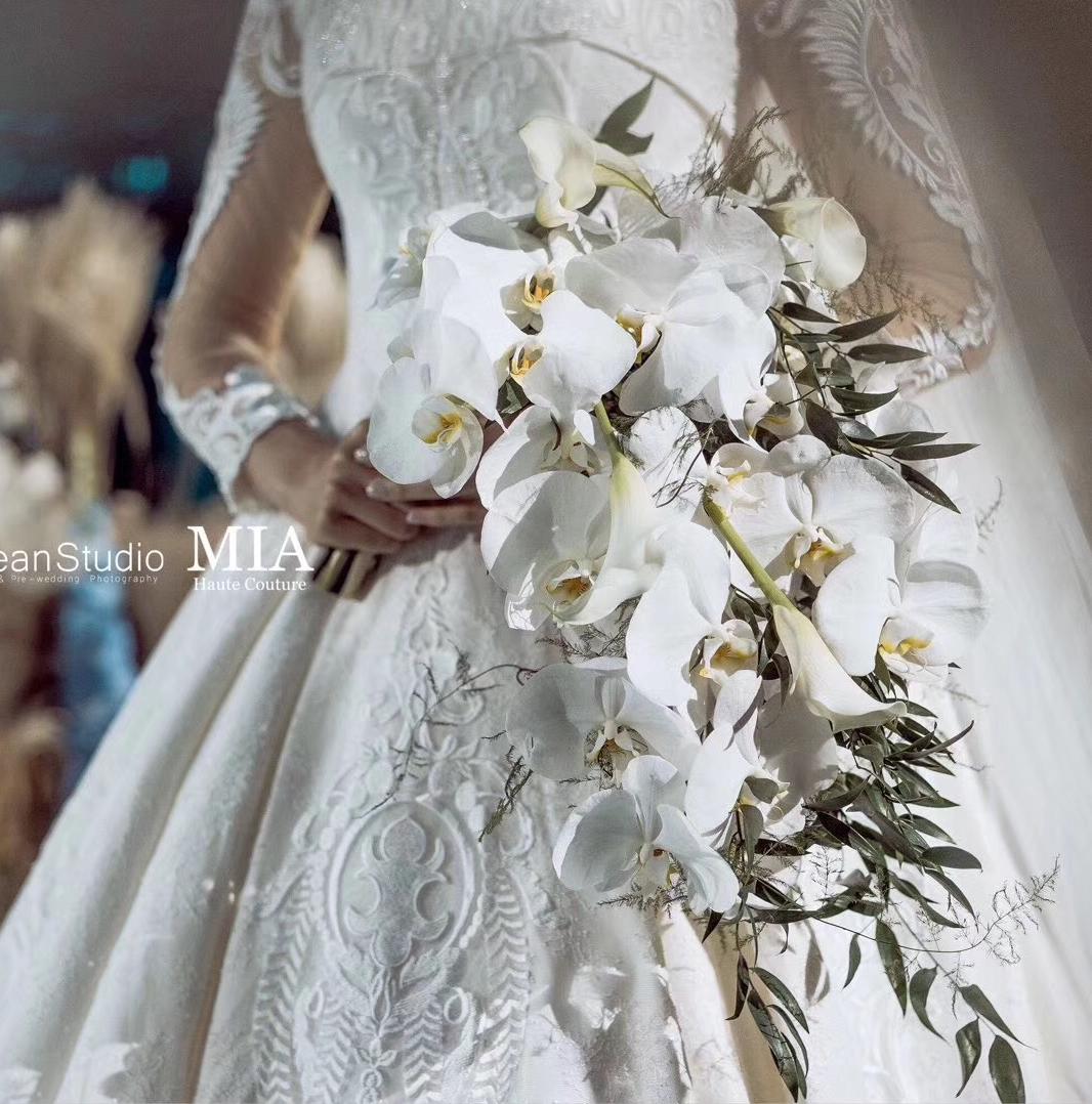 「MIA轻奢套餐」高定三件＋跟妆＋伴娘服