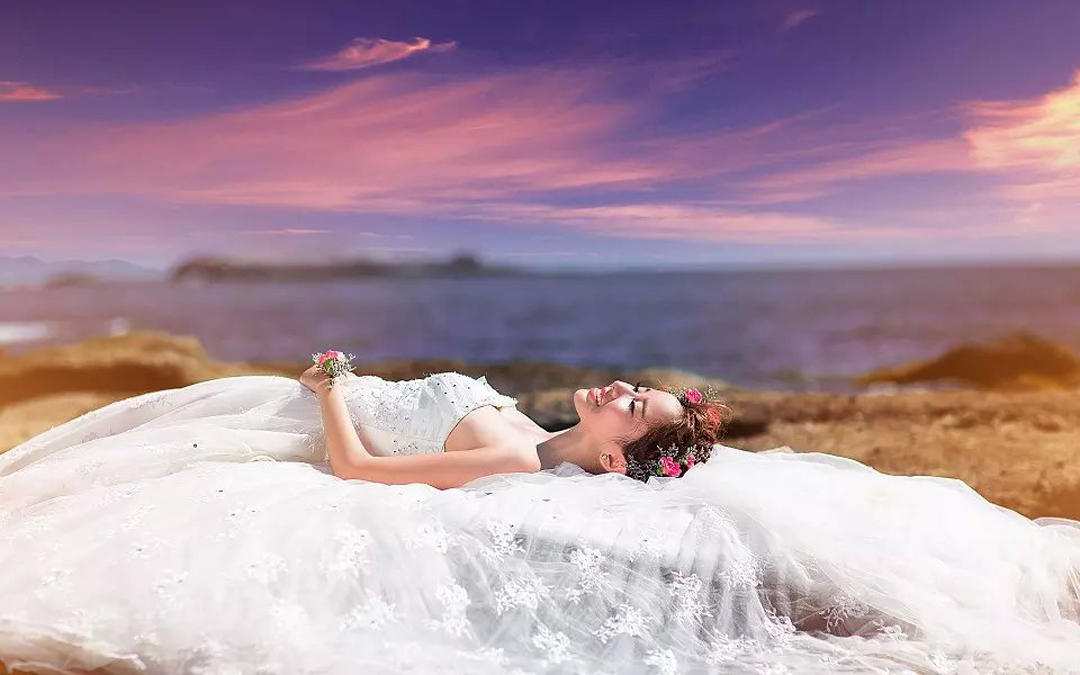 三亞麗江5A網(wǎng)紅景區(qū)總監(jiān)團(tuán)隊送特效國潮風(fēng)游艇水下