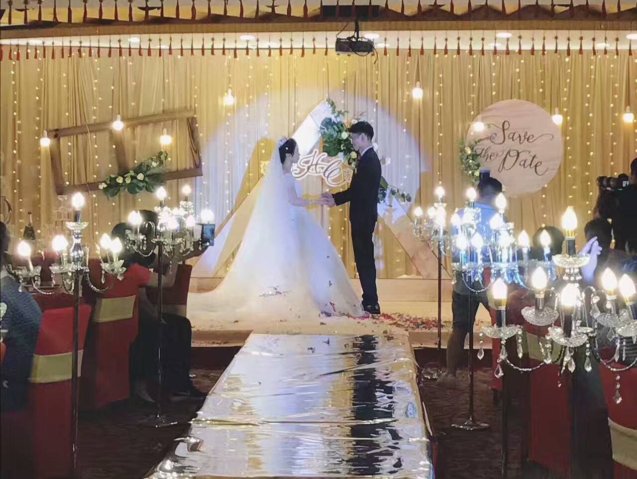 婚礼记优惠特推总监档全天跟妆＋妈妈妆＝1888