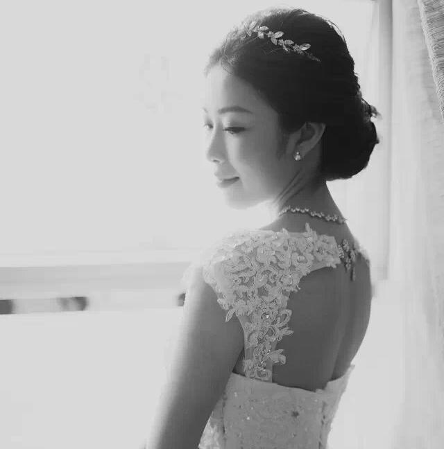 艾尔纱婚纱馆出门纱+原价1680跟妆+单色美甲