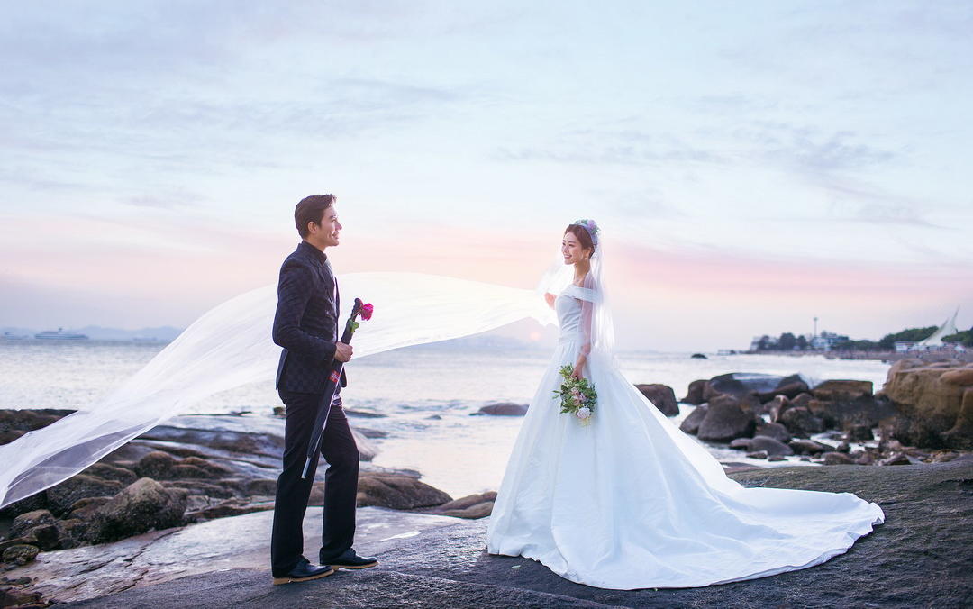  店慶+抵現(xiàn)金活動(dòng)+雙外景拍攝+15大禮品贈(zèng)送