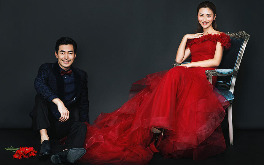 一场花开,一场相爱.穿过季节的长廊.