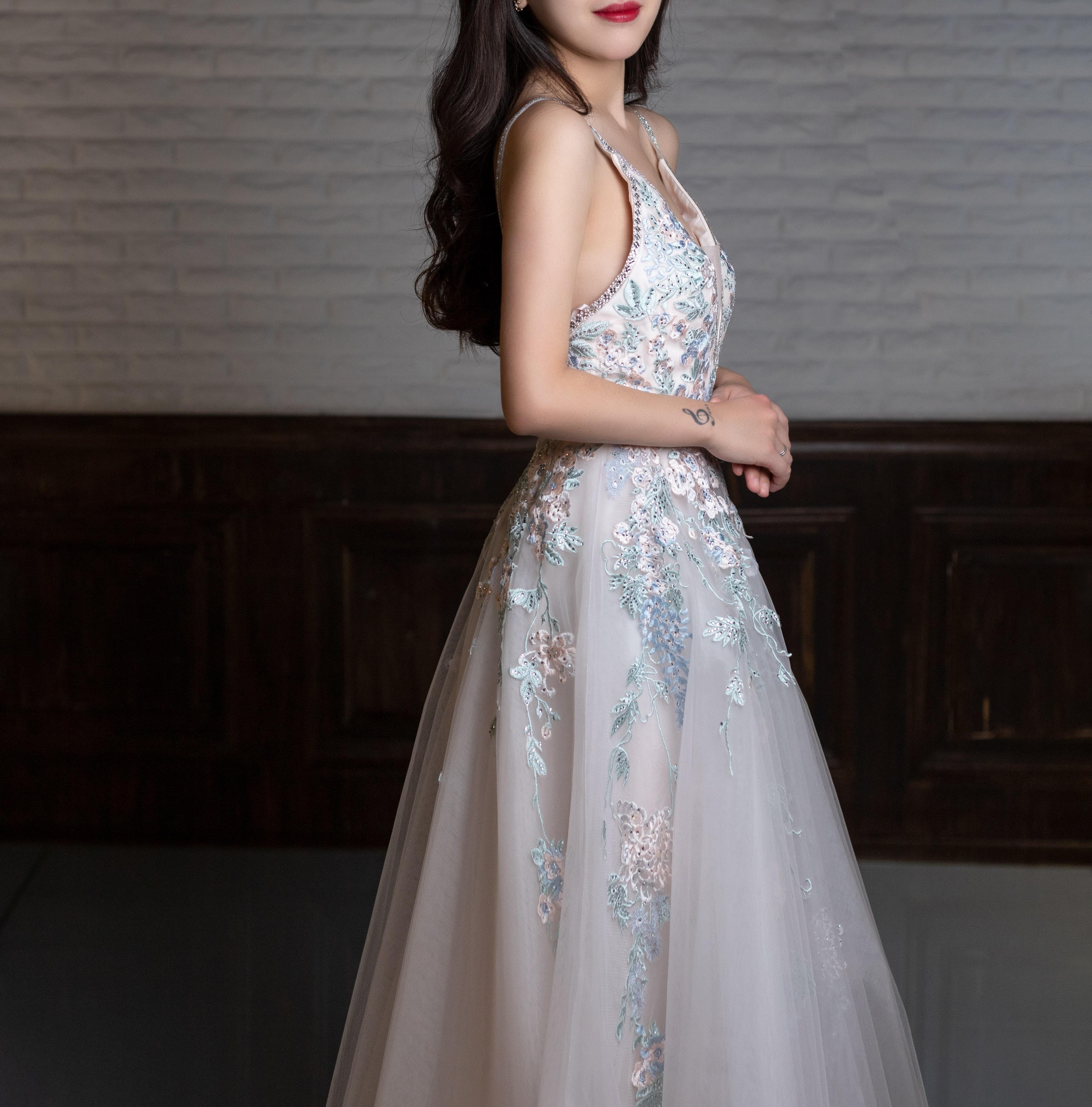 【斑马嫁衣】气质吊带礼服敬酒服