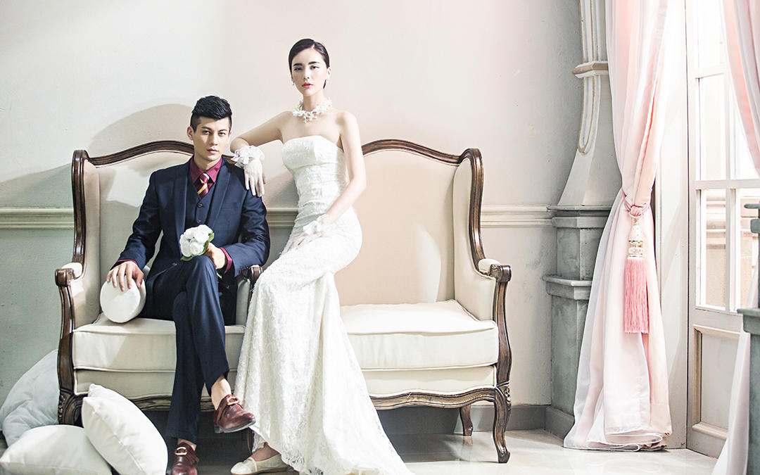 巴黎世家團(tuán)購(gòu)工作室熱銷韓式中式個(gè)性婚紗照