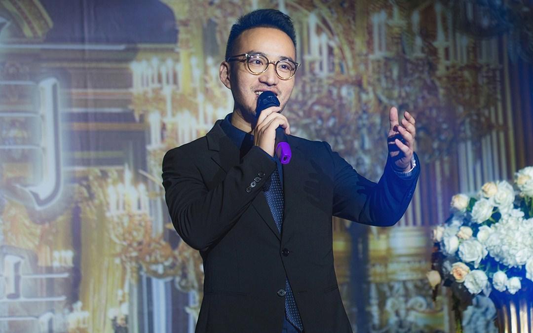 传奇婚礼执行团主持人·新路
