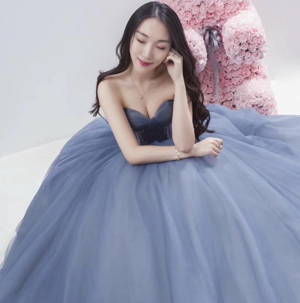 【薇町活动特惠】大牌婚纱礼服10件套送跟妆