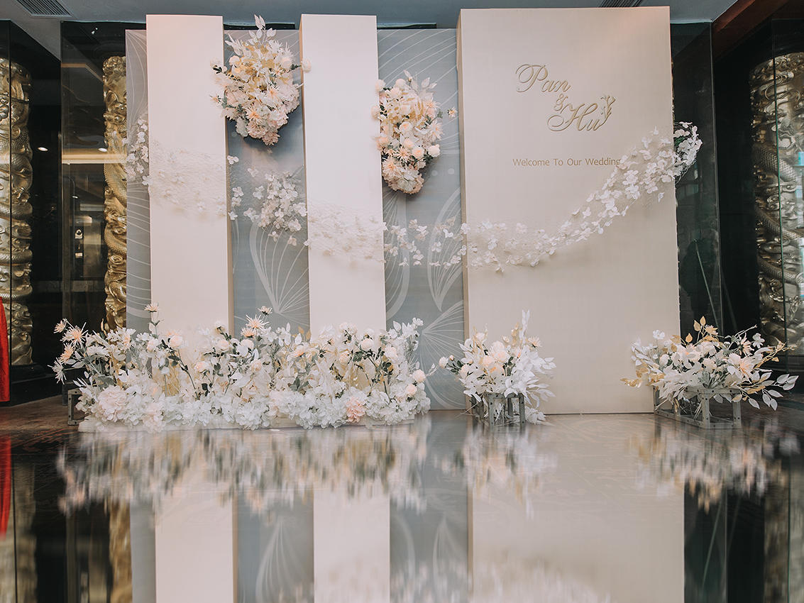 中小型酒店 大气唯美香槟金婚礼 赠顶部造型设计