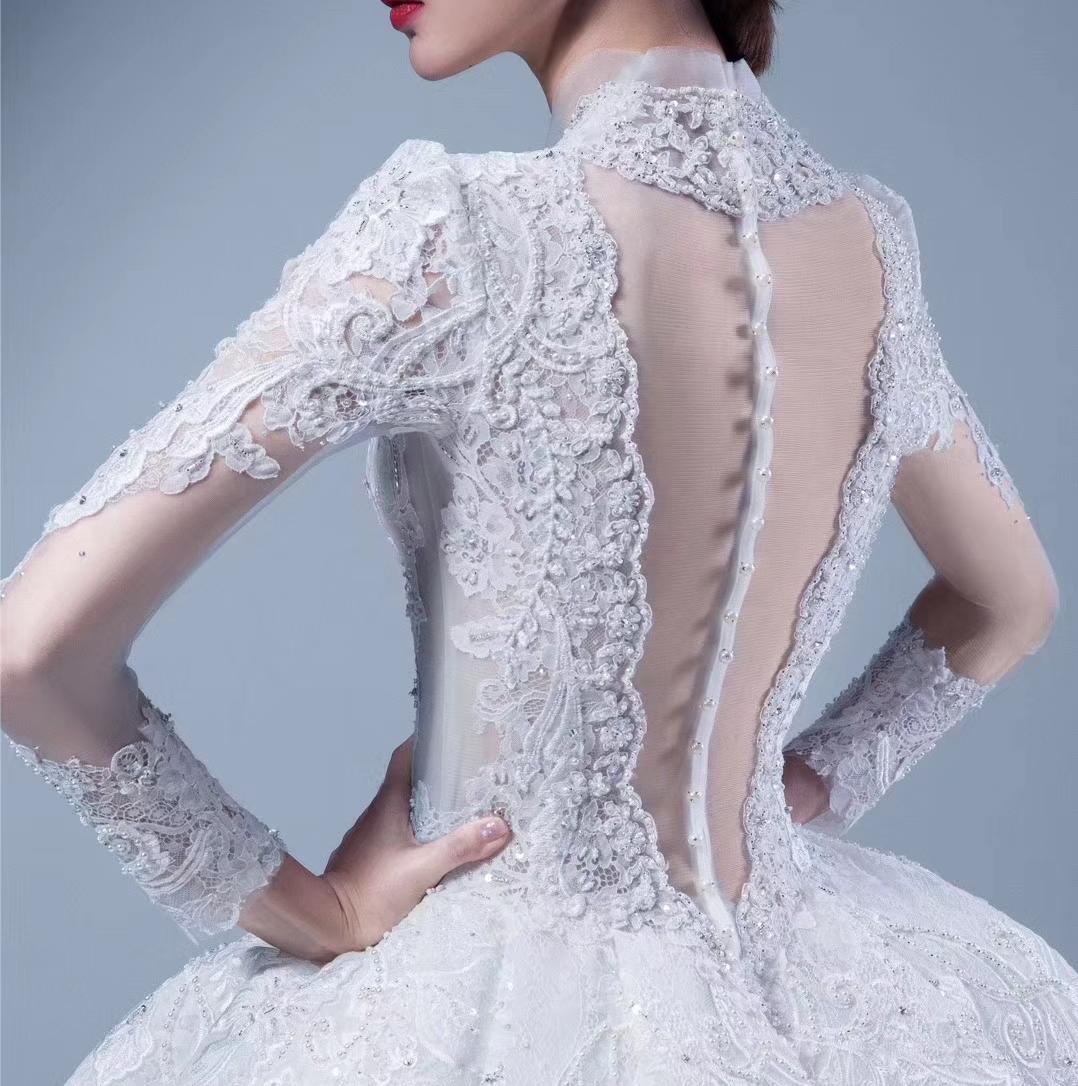 精致租赁套餐：主纱+敬酒服+新娘礼服+伴娘服