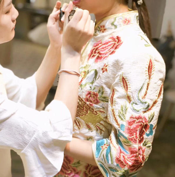 【手工中式单品】简约、清新秀禾服