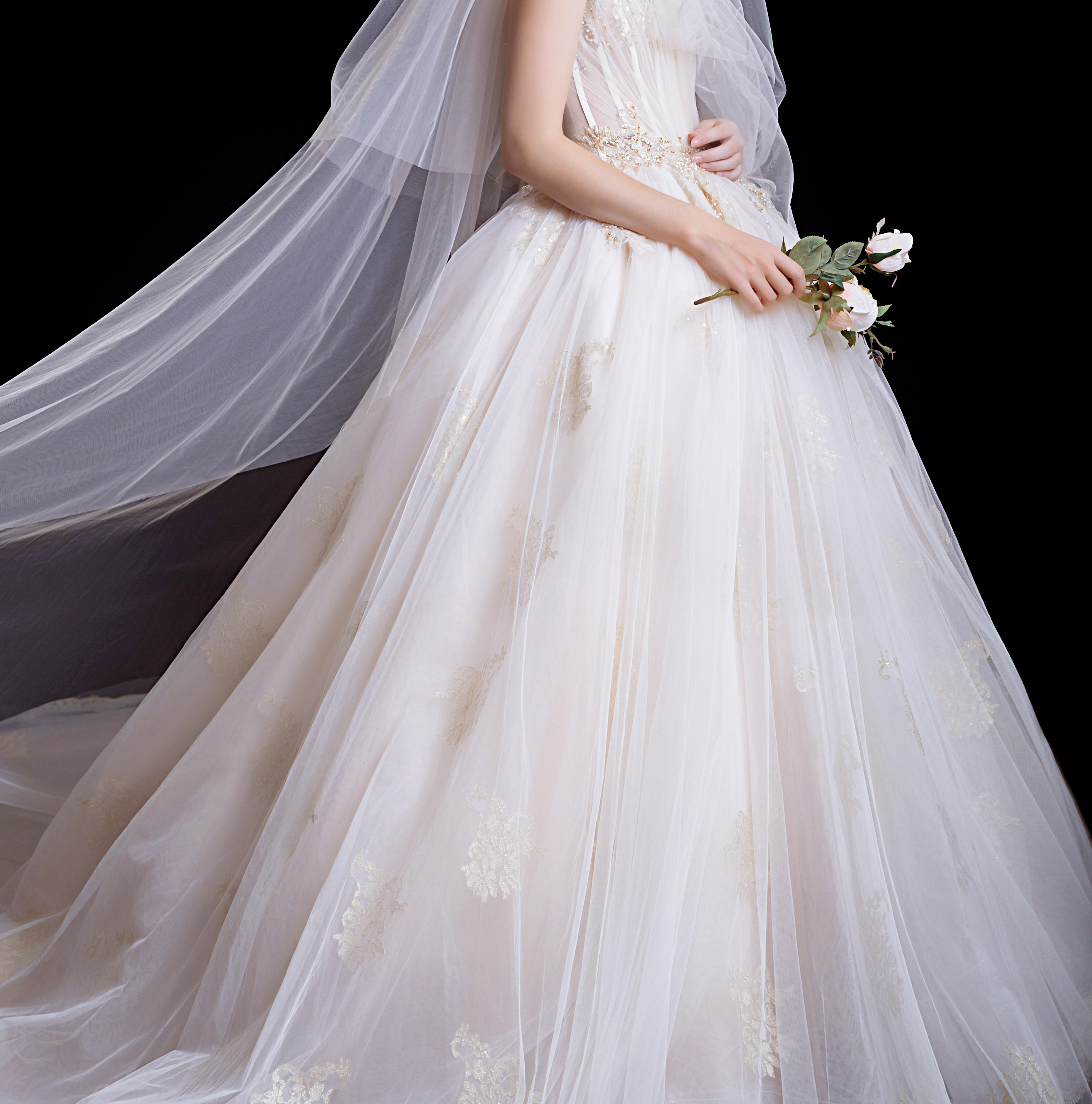 【超值团购】梦幻公主系列婚纱+礼服+中式秀禾