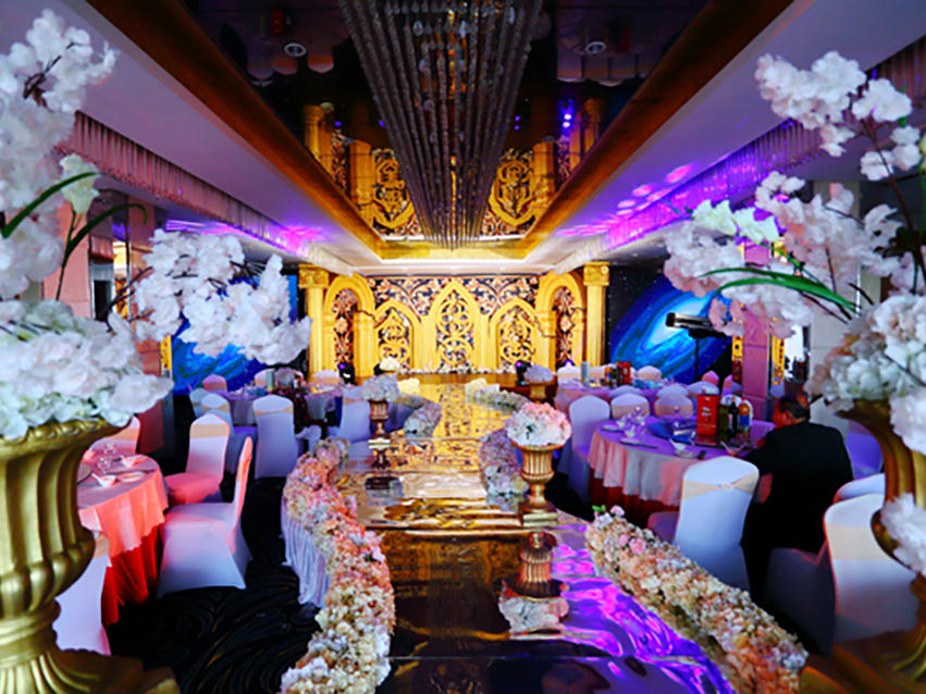 梦幻公主王子城堡婚礼--《世纪星辰》