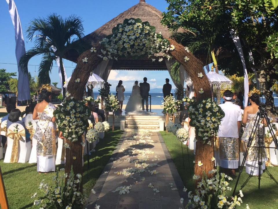 巴厘岛努沙杜瓦花园婚礼 （送两晚豪华房）