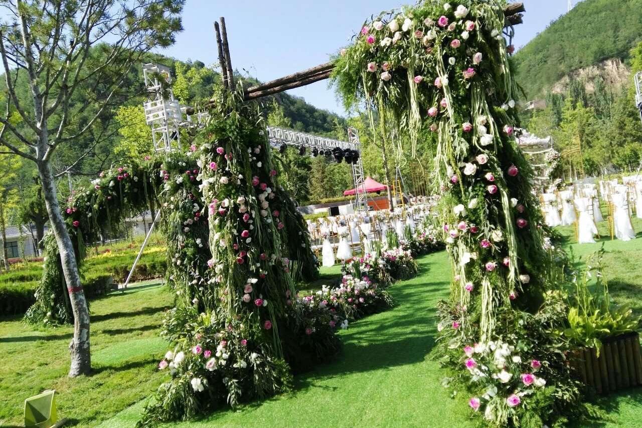 【那些花兒點綴您的婚禮】10月婚禮賞析
