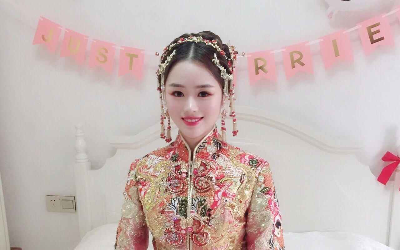 资深档新娘全程跟妆  2个造型送半娘妆2个