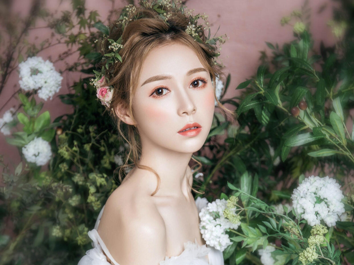 【火爆高级专属定制】资深档全天跟妆＋进口头饰睫毛