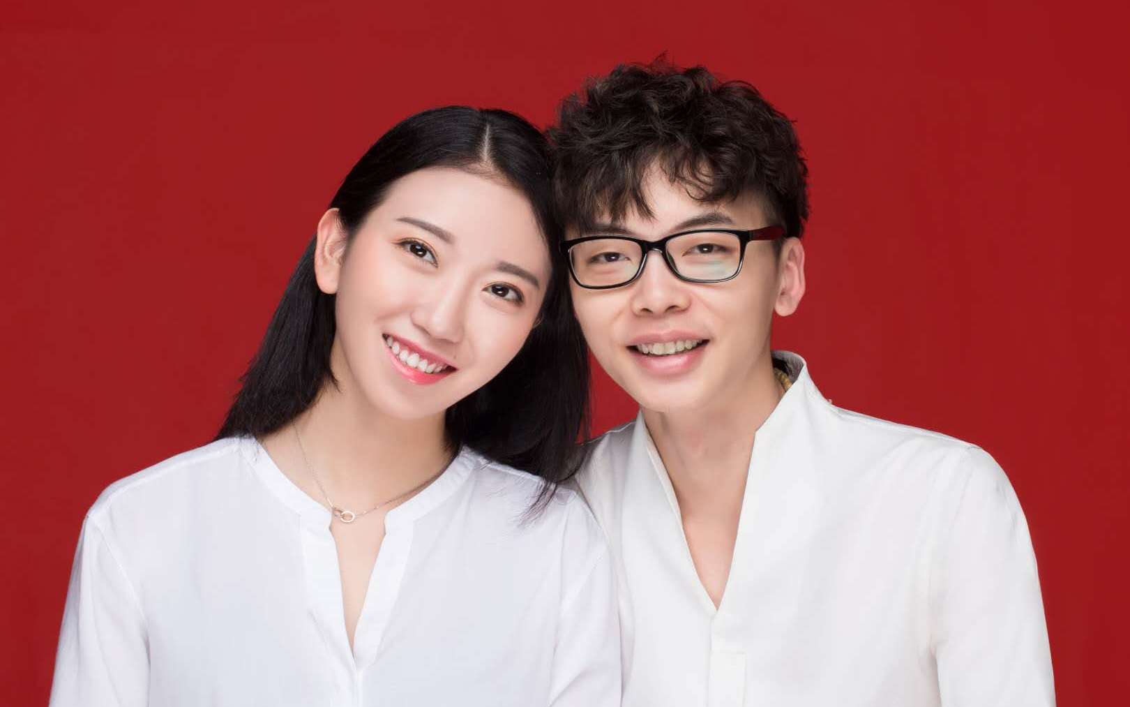最美小红照  提供服装  提供化妆 马上拍马上拿