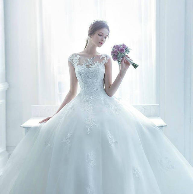 【茜熙阁】完美婚纱系列五件套--赠送伴娘服