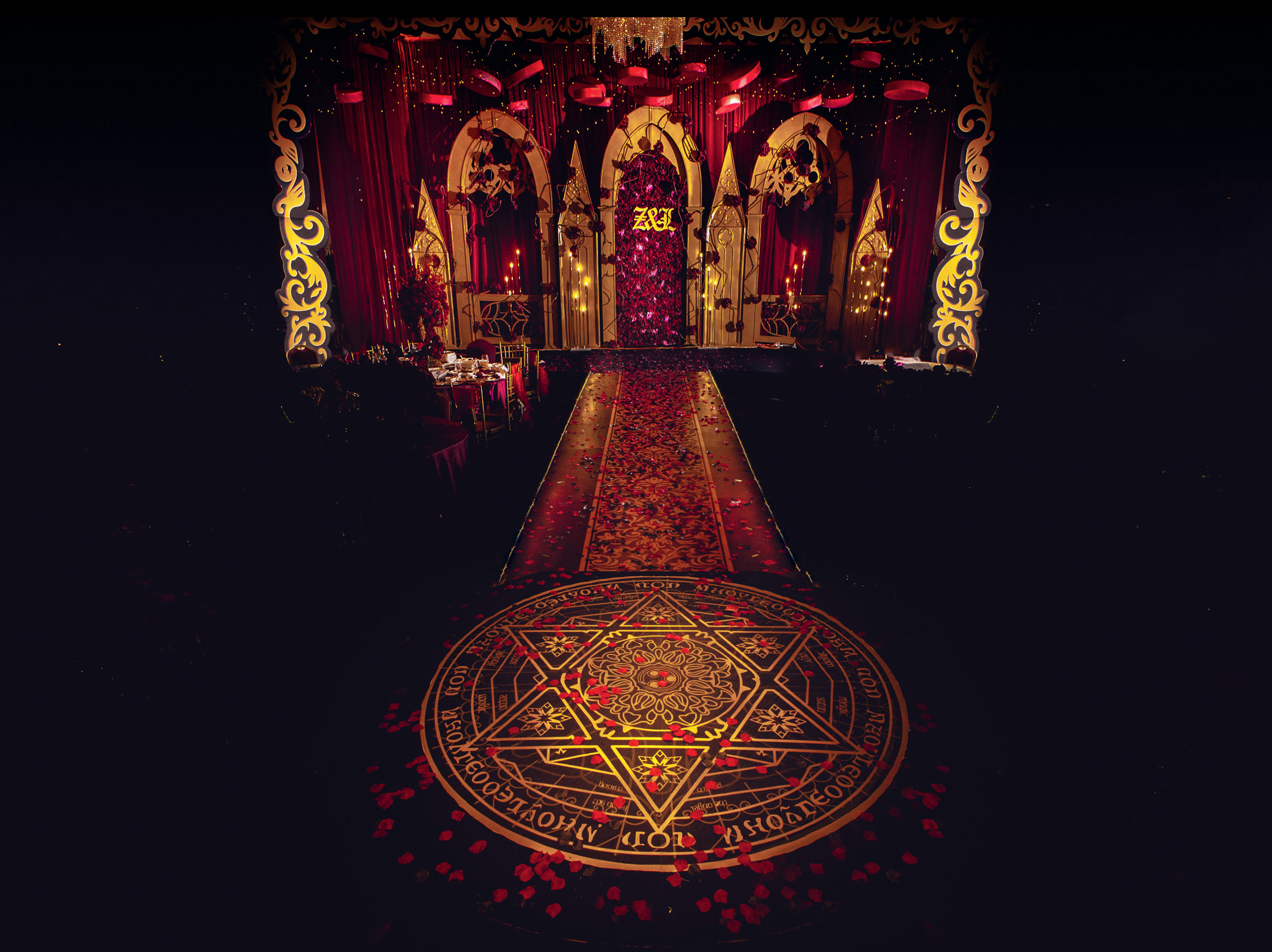 【TBO】红金黑个性欧式《炙·筵》