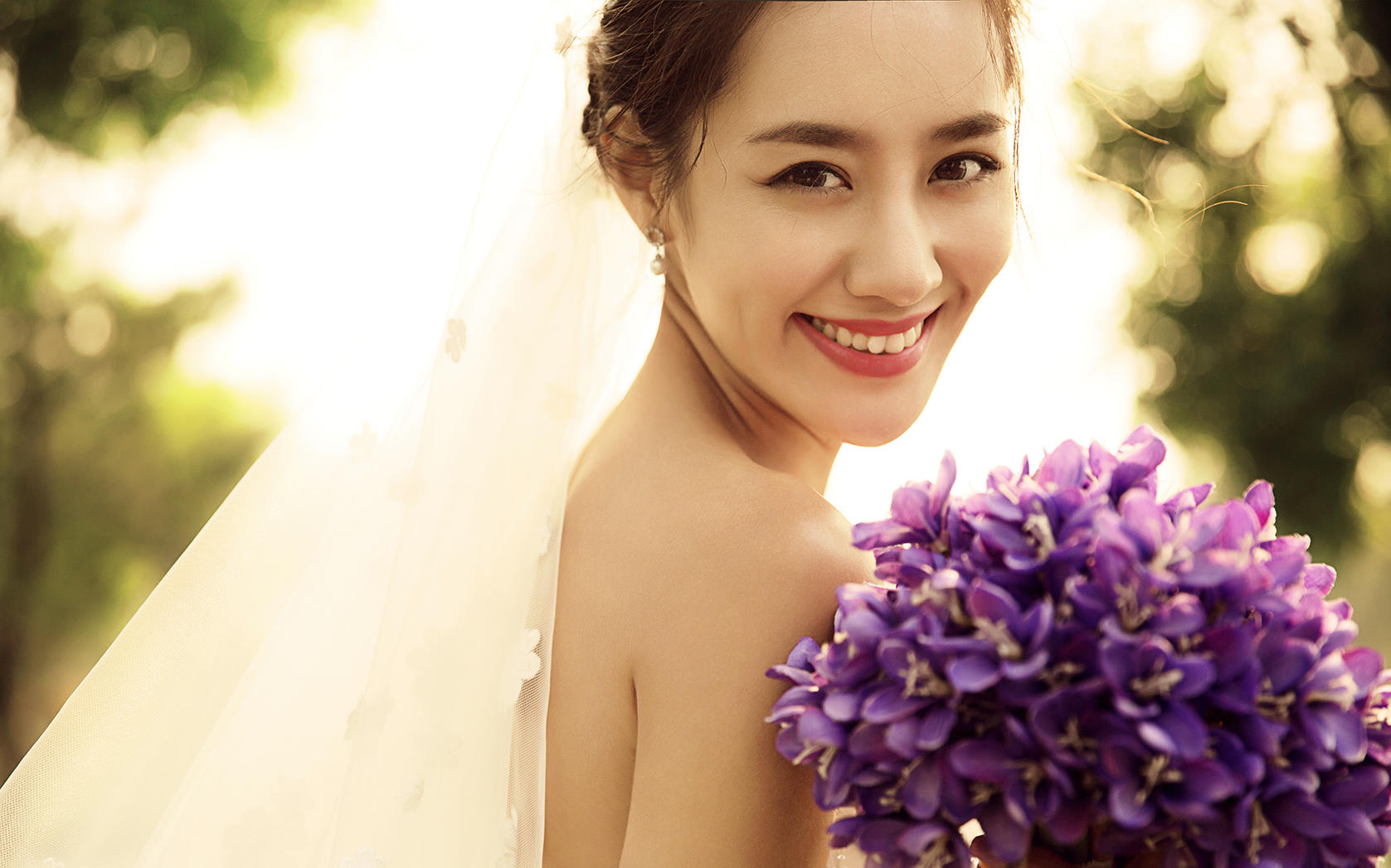 婚纱摄影三亚厦门丽江大理桂林香格里拉杭州拍婚纱照