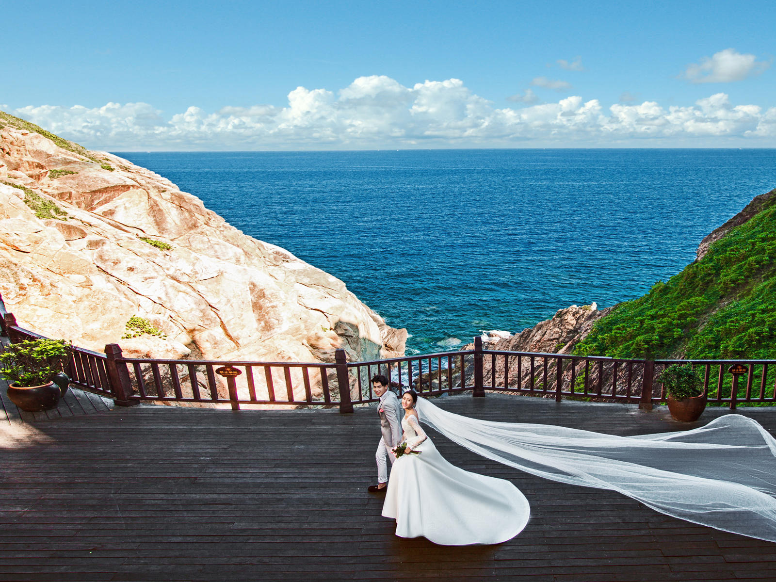 時尚經典全球旅拍--時尚海景婚紗照