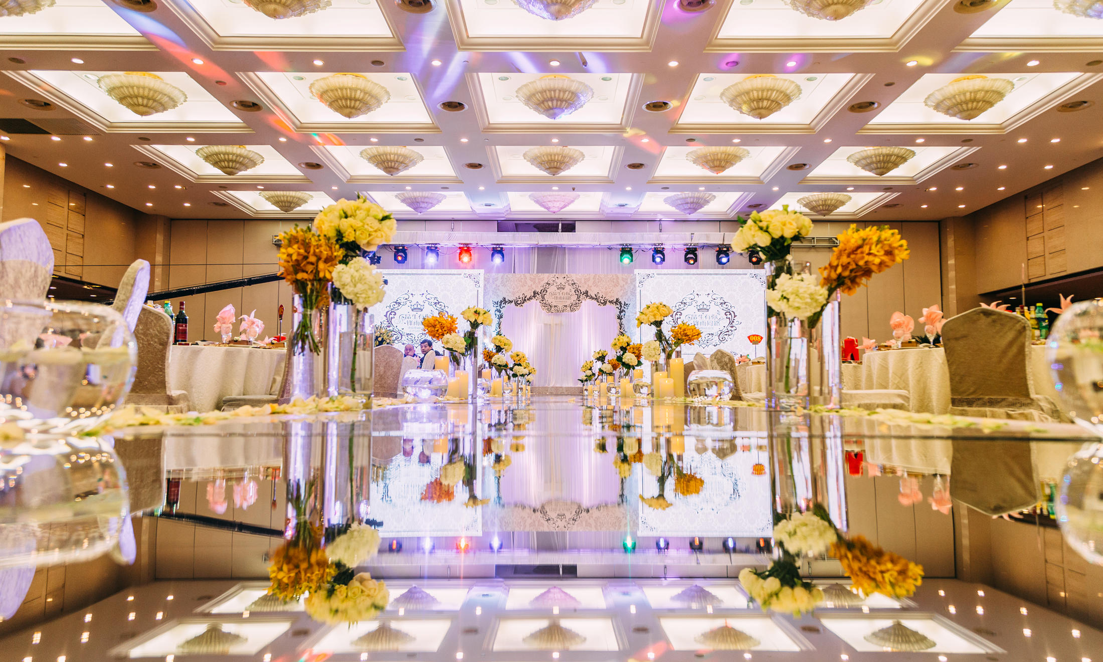 可艾婚礼尊享会馆-你的私人定制