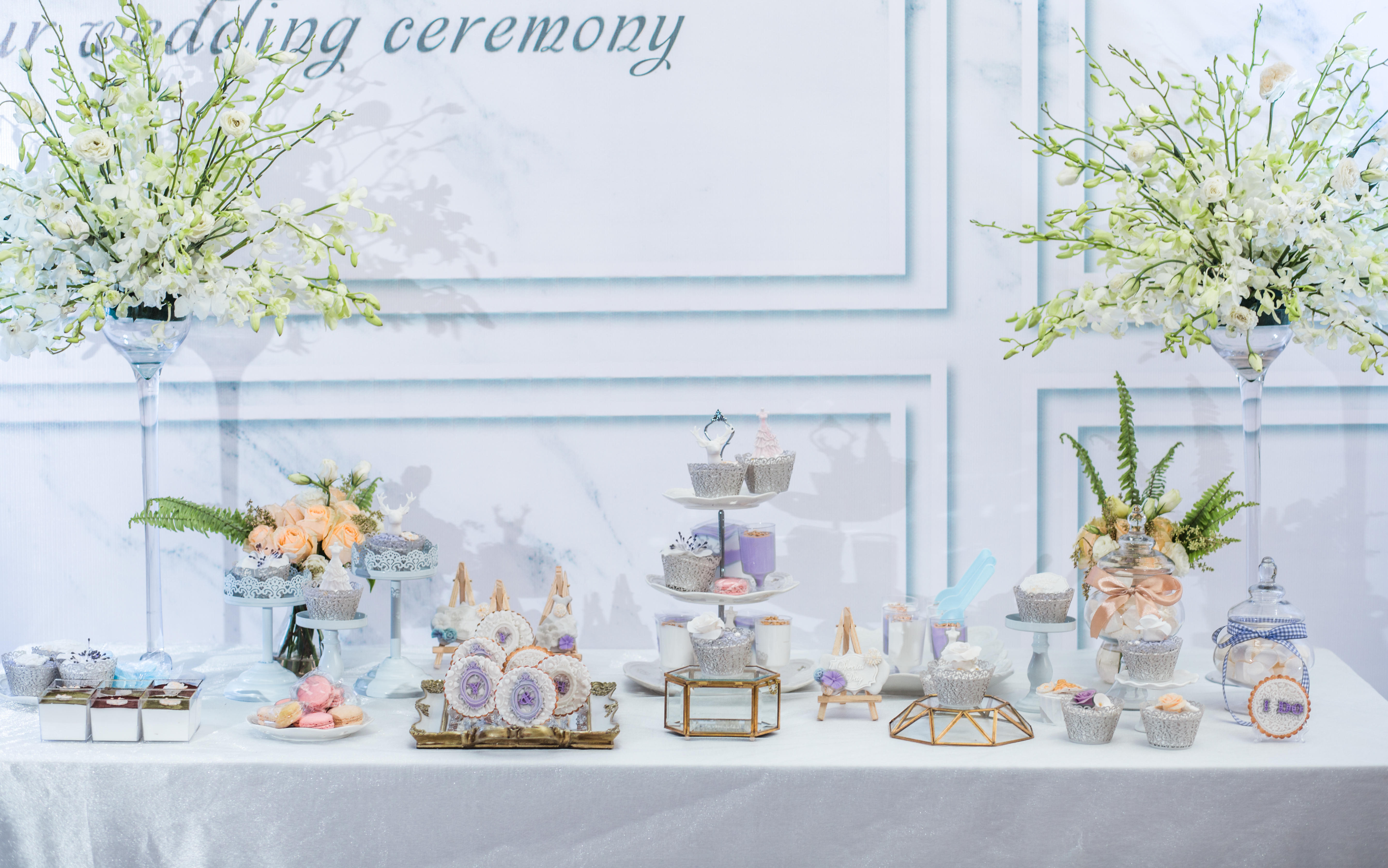 【荃家甜品】烂漫纯真白紫色系小清新婚礼甜品桌