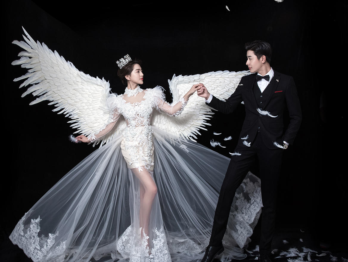 拍婚纱类型_婚纱情侣头像(3)