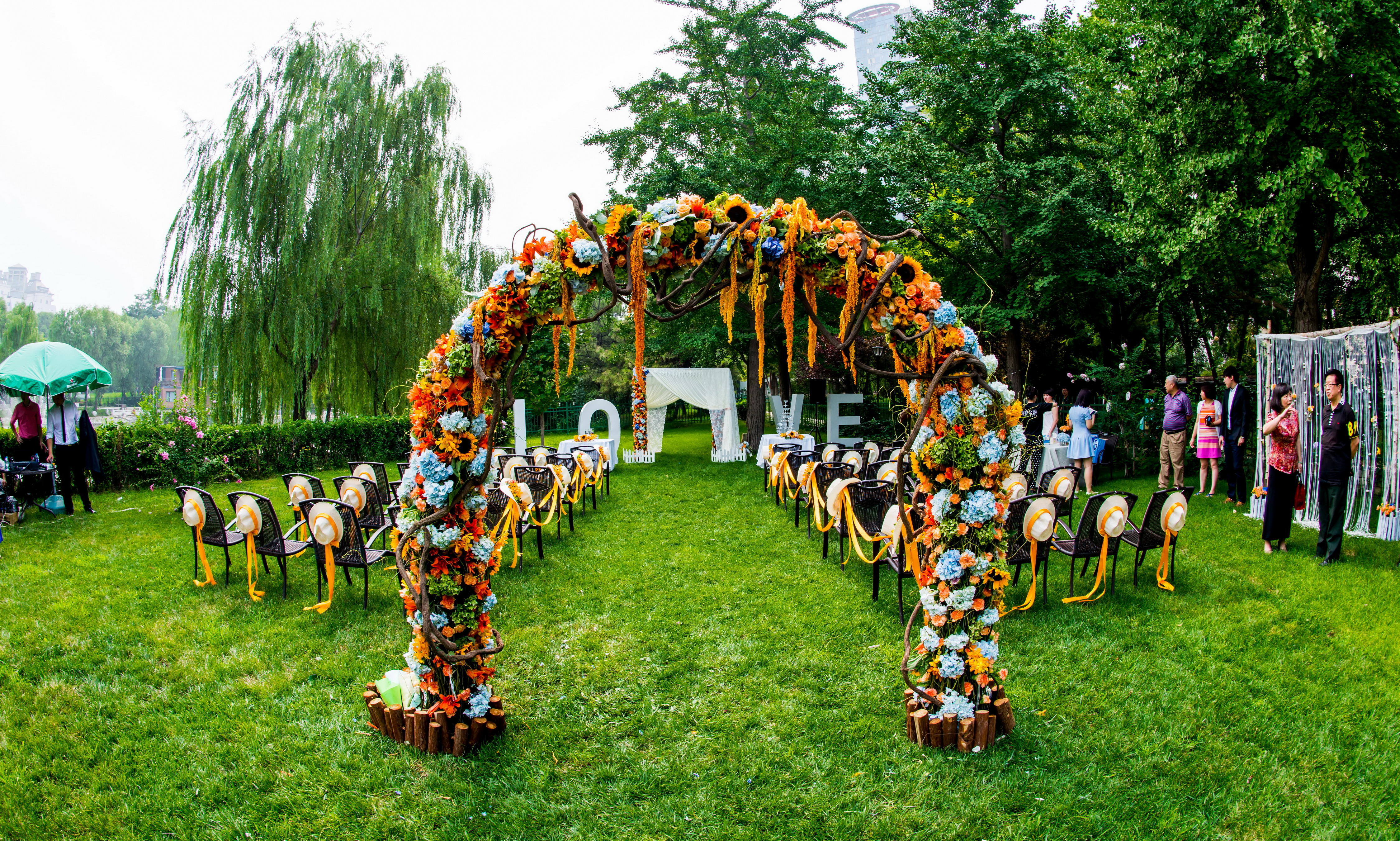 丽都公园婚礼堂－湖畔草坪