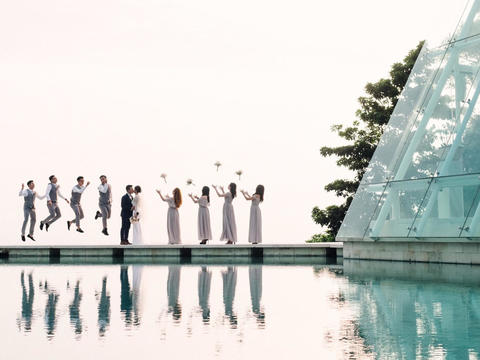 明星同款丨重庆海外婚礼丨巴厘岛悬崖水台婚礼多选择
