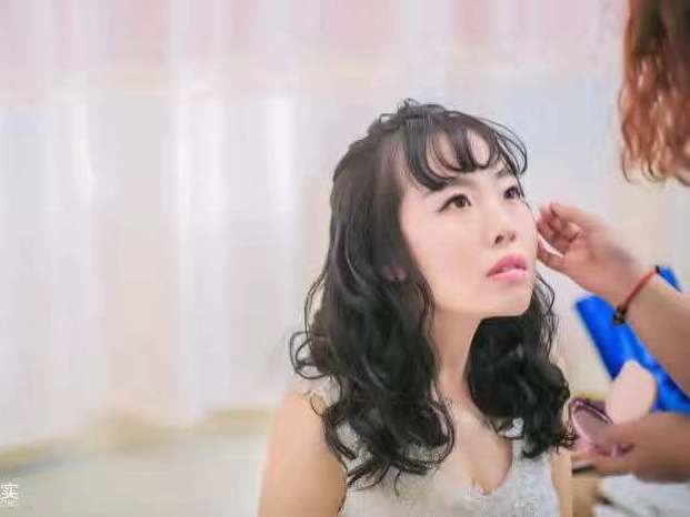 资深档新娘跟妆