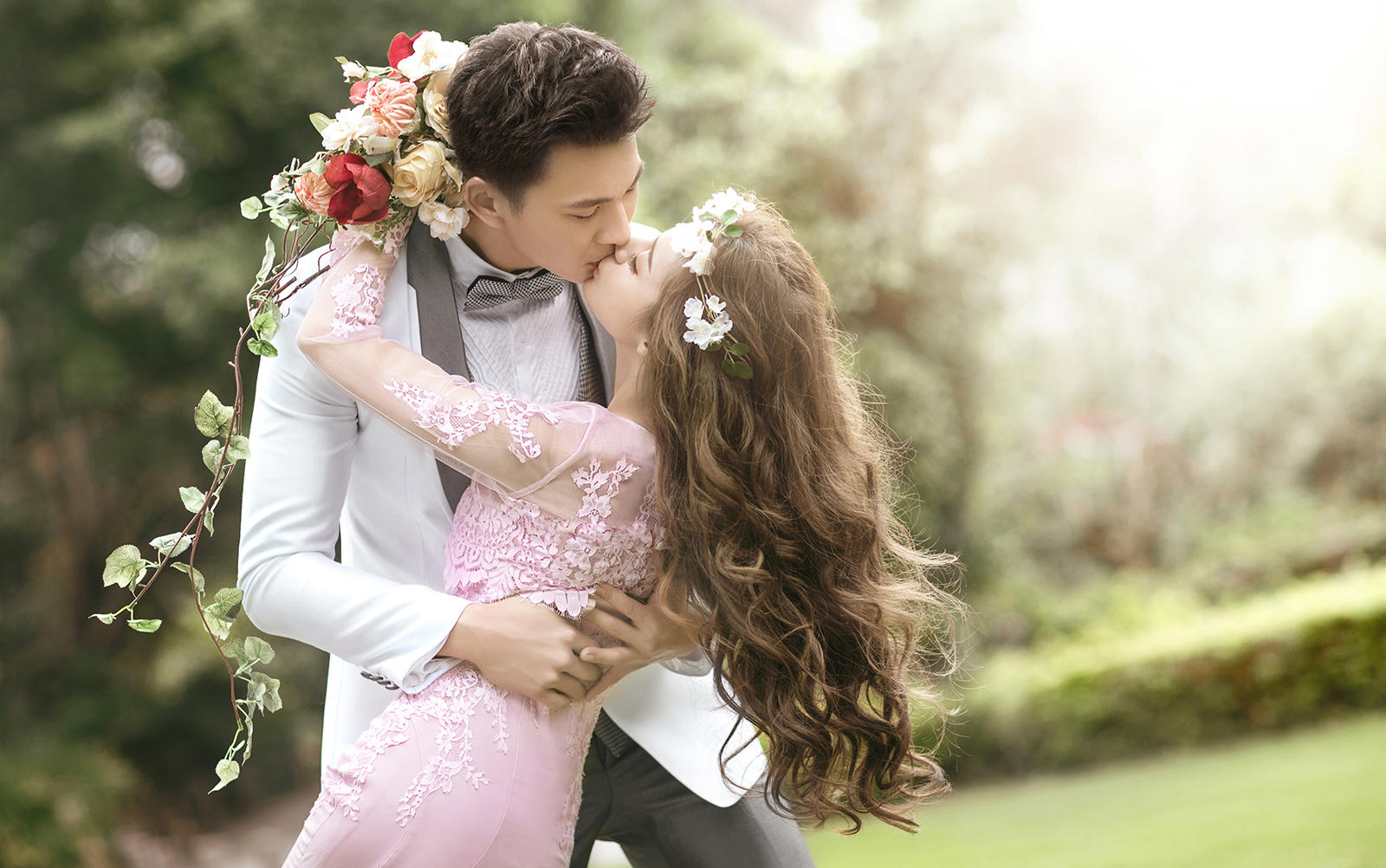 【木西婚纱】【店庆爆款】 8服8造3880 ！