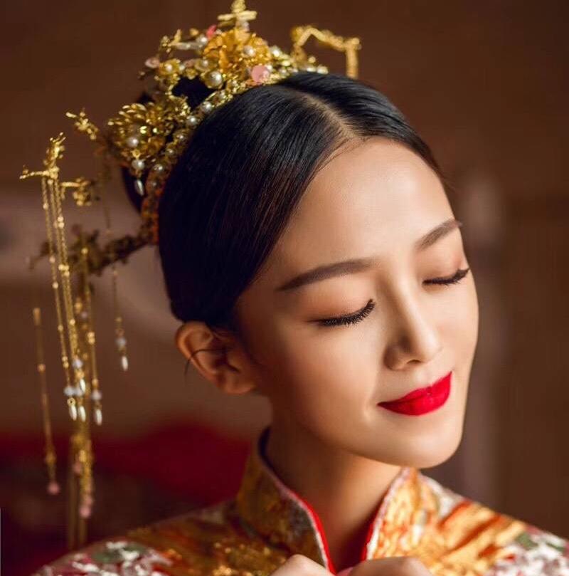 【独角兽高级婚纱定制】资深化妆师新娘造型