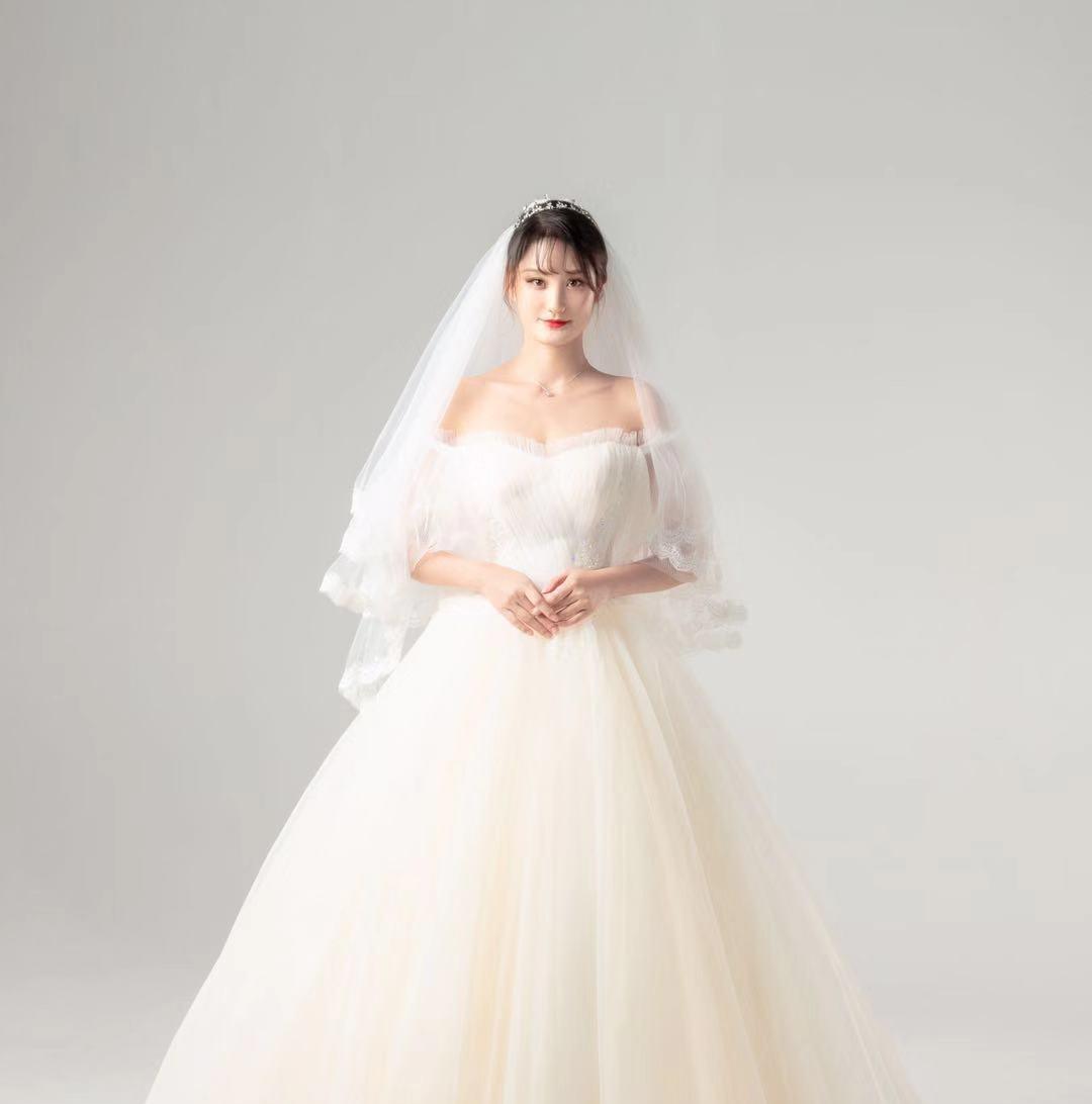 【亚东婚纱】限时单租 爆款齐地纱