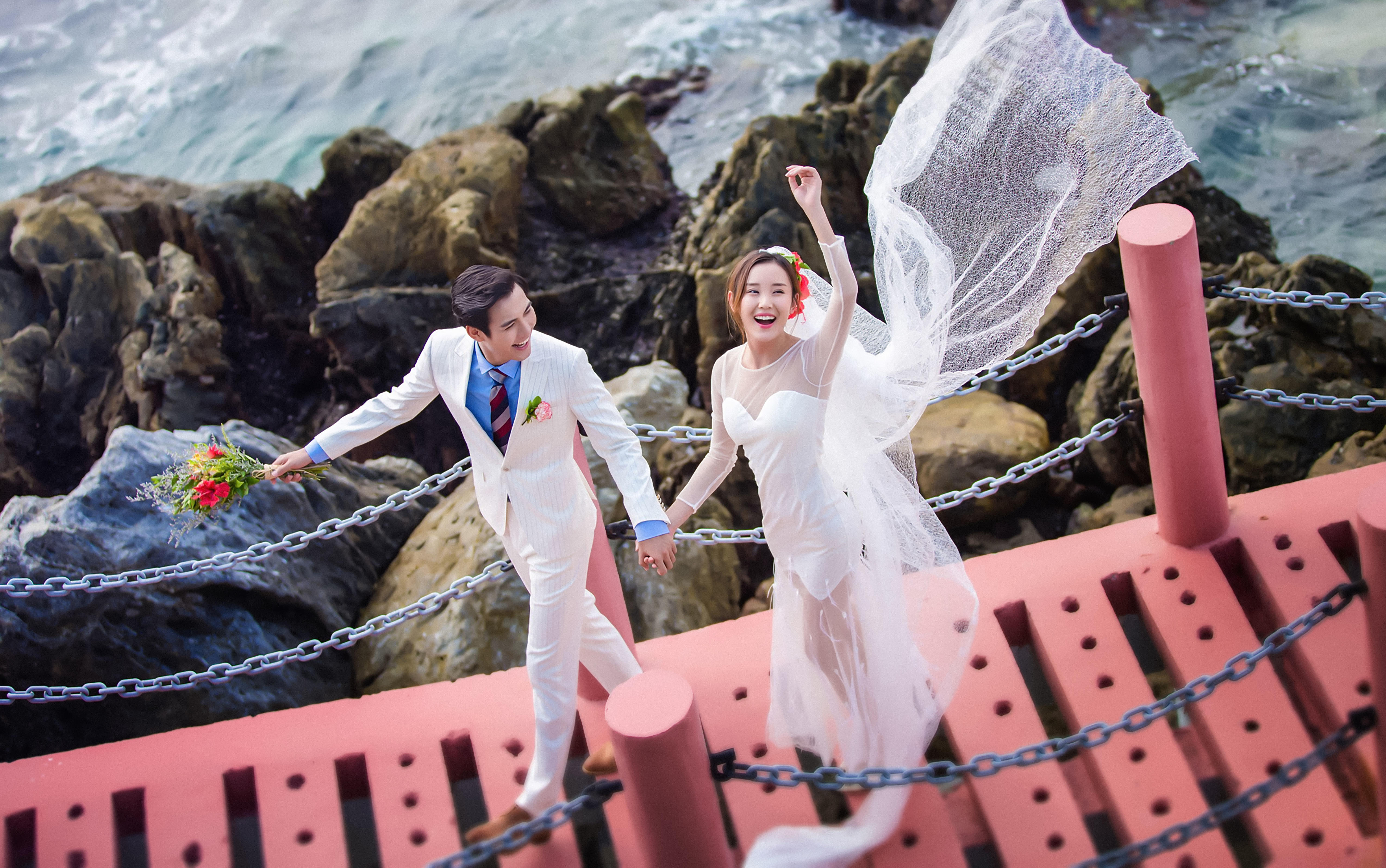 全包夜景+門票+中餐+胸貼+ 車費(fèi)+全新婚紗