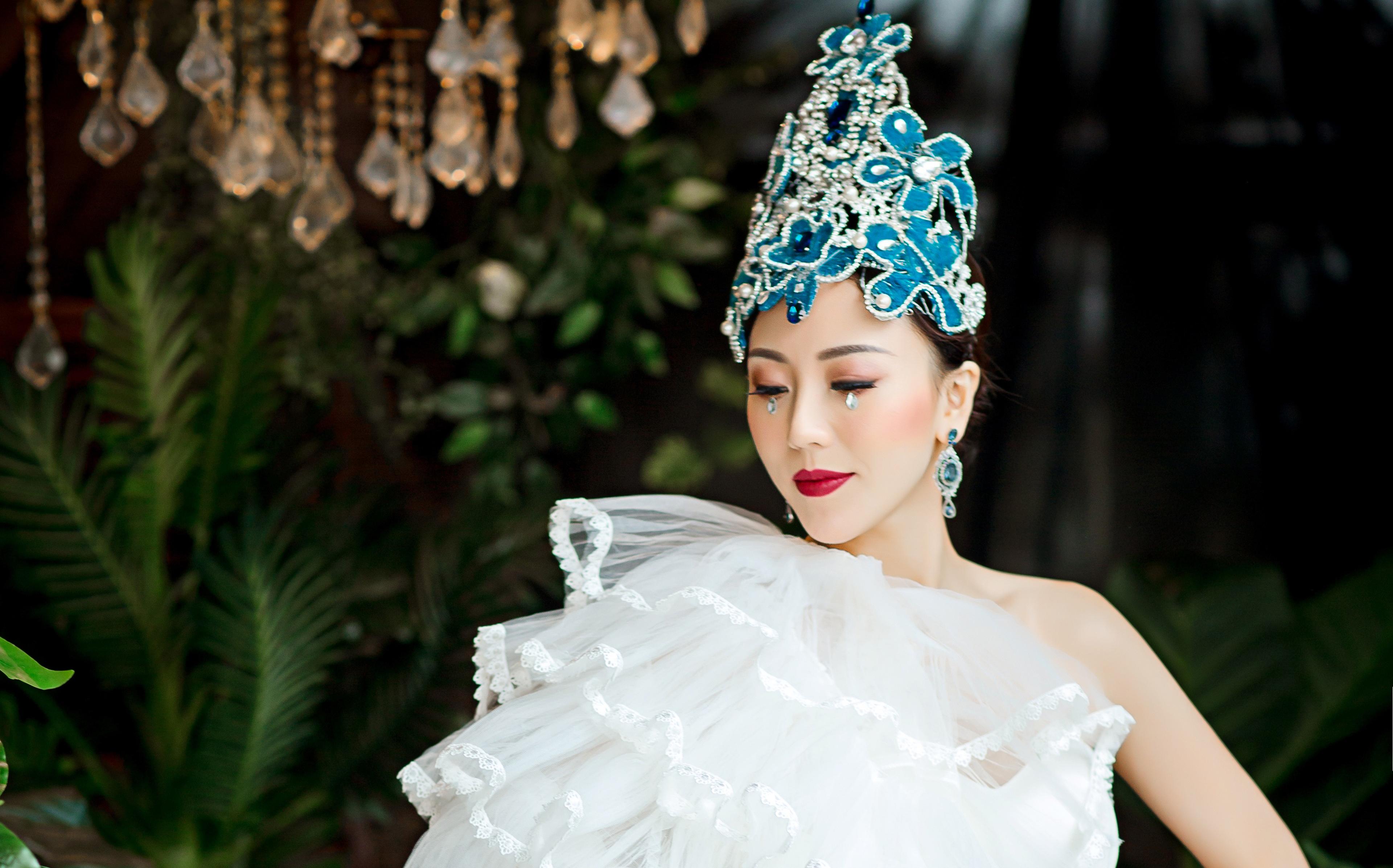 卡媞尼娜客片—优雅的女王
