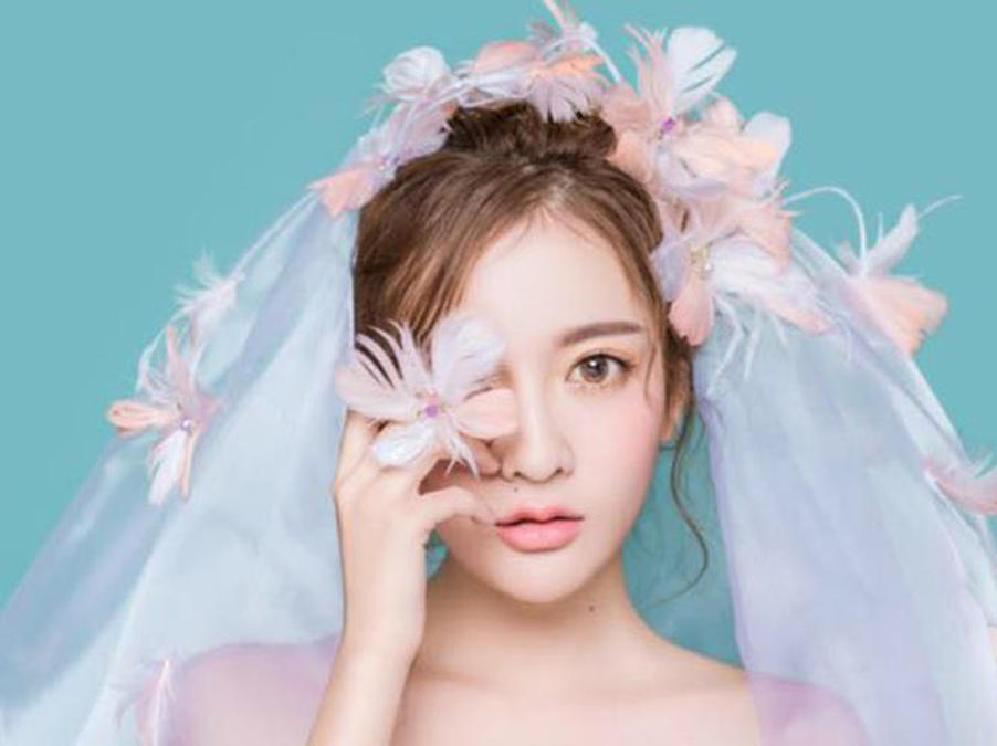 【首席老师跟妆档期】＋婚礼当天一站式服务！