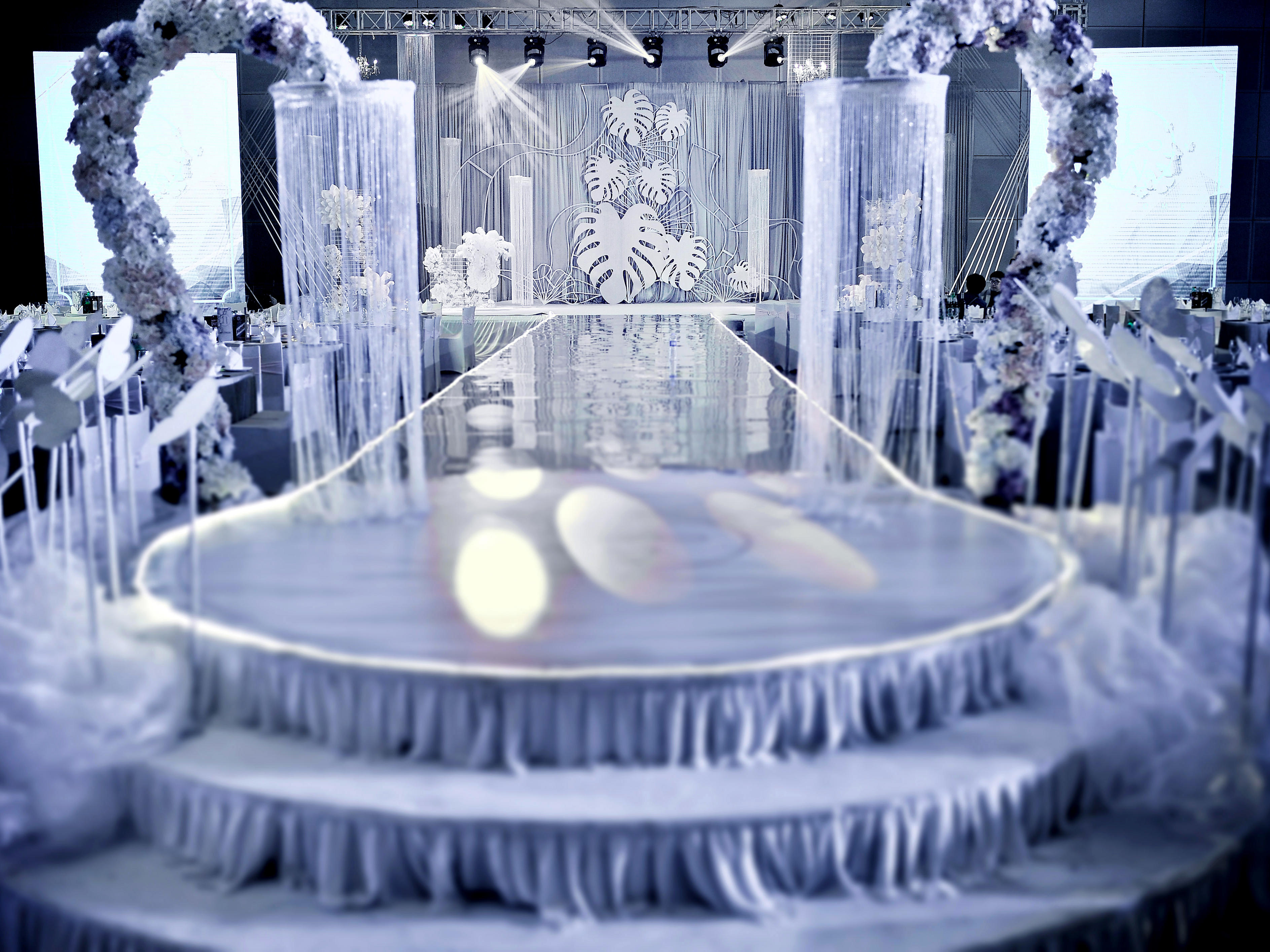 唯尼婚礼【东港国际会议中心】《loveline》