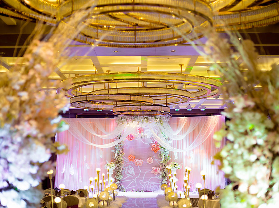 武汉金玉缘婚礼 香槟色主题婚礼 奢华公主梦