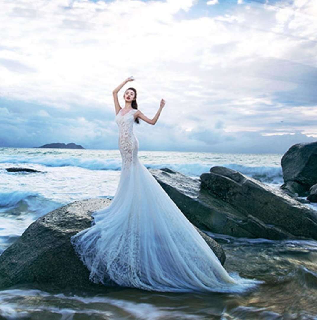 奢华鱼尾+秀和服（或出门纱）+敬酒服+伴娘裙4条