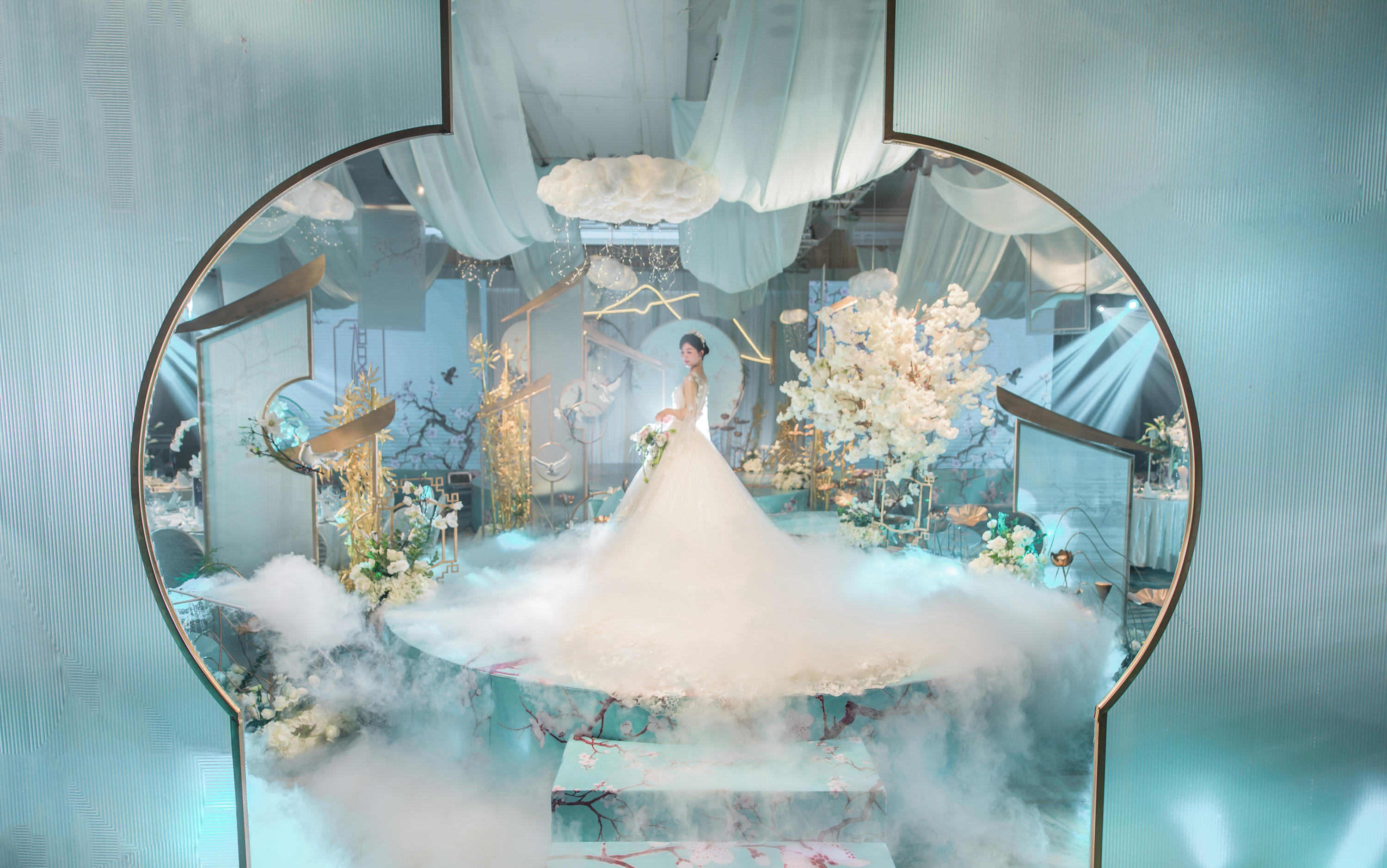 薄荷绿新中式民国风《水云间》