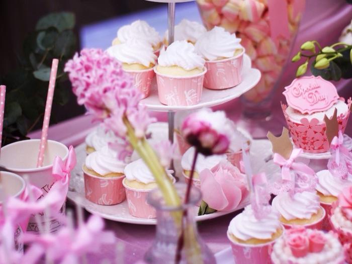 Pings cake粉嫩系中大型甜品臺
