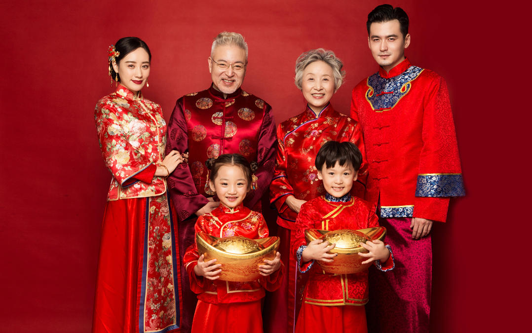 【塞尚印象婚纱摄影】全家福-多服多造特惠感恩套餐