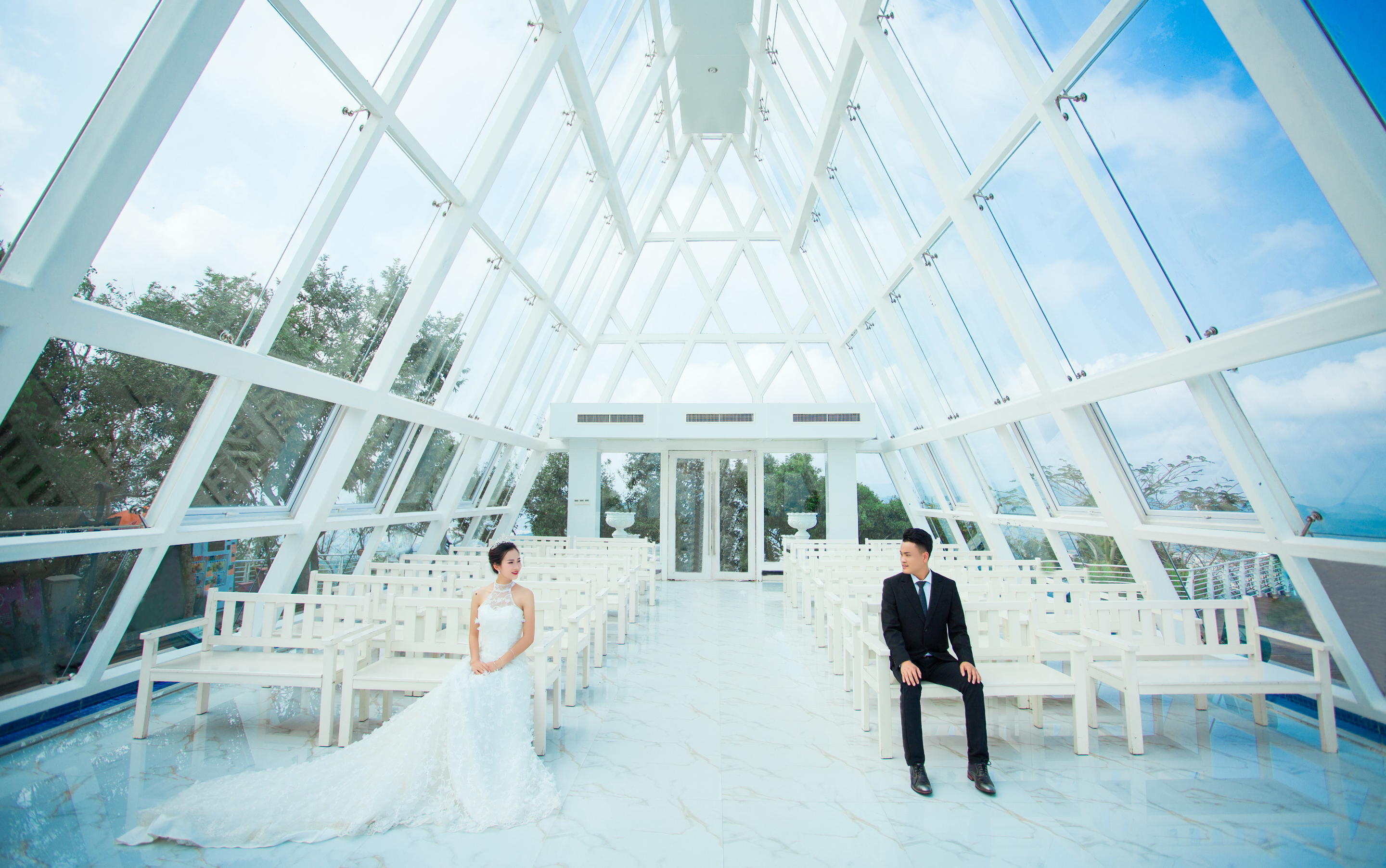 龙阳峡谷+沙漠+MV 一对一服务 送酒店三天两晚