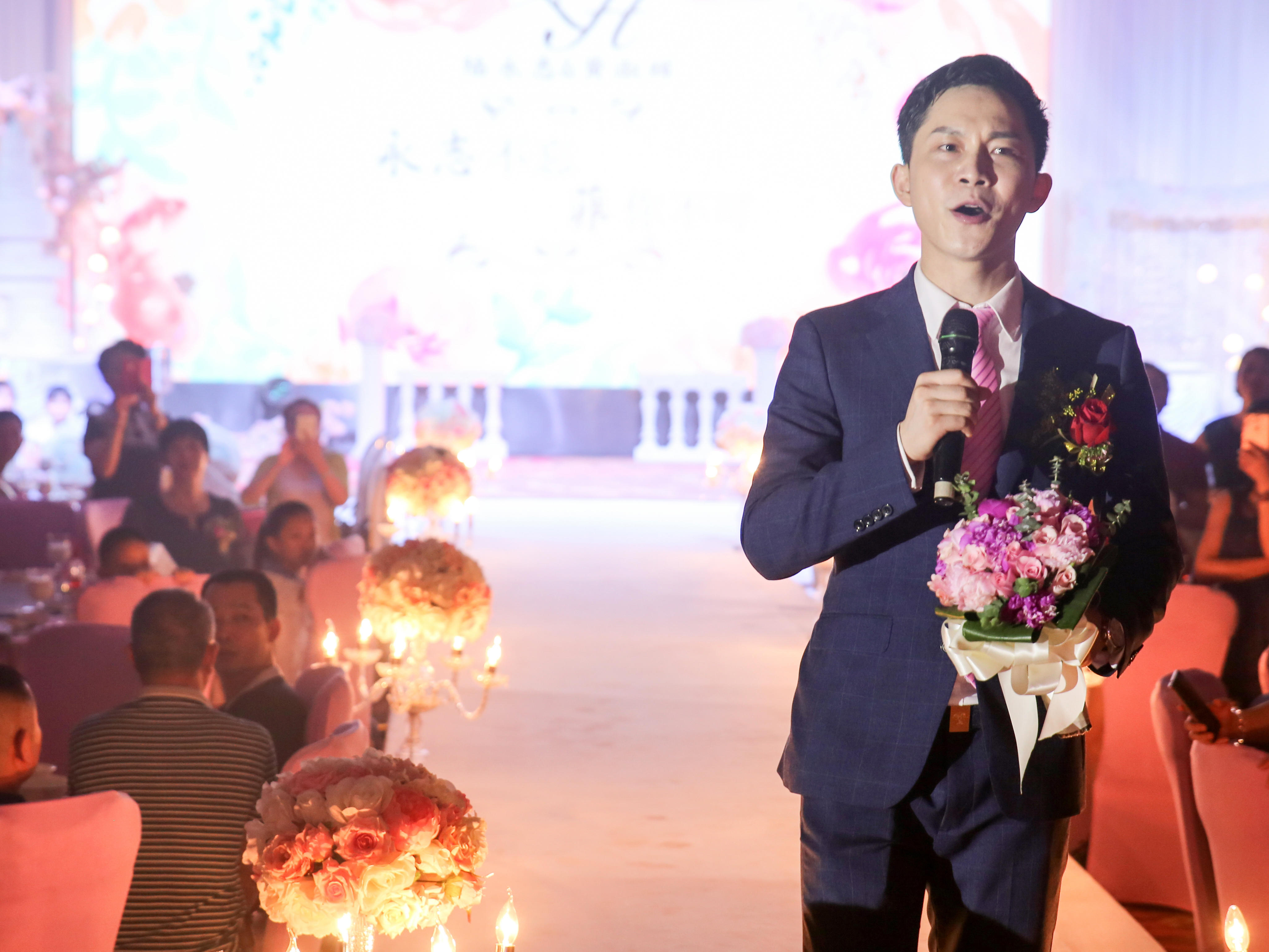 赫拉婚礼 |  粉枚世界