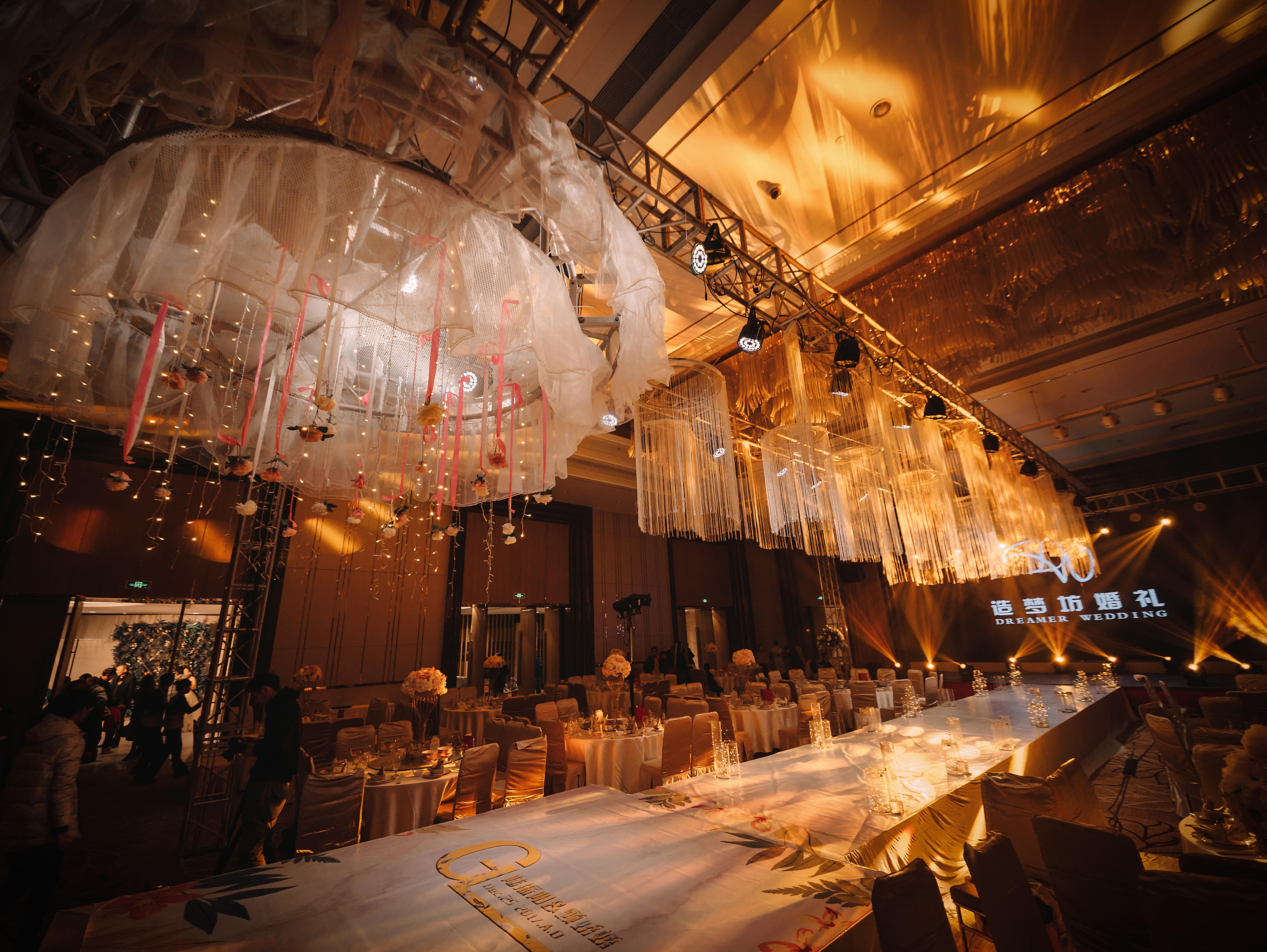 【 造梦坊 】清新韩式／婚纱百搭款／一价全含