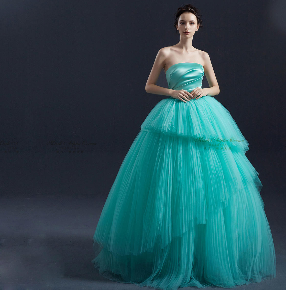 高端时尚PARTY礼服租赁（特惠）